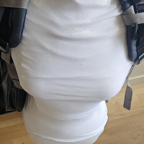 REI Traverse 31L Lightweight Convertible Backpack Duffle Bag Green & Grey GUC - Picture 3 of 12